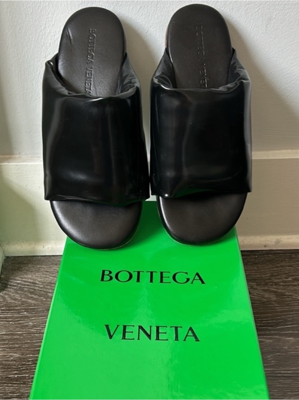 Bottega Veneta Cushion Slides - Size 8